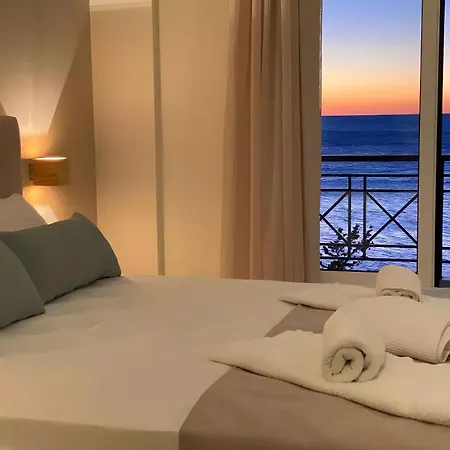 Sunset Premium 12 Apartment *